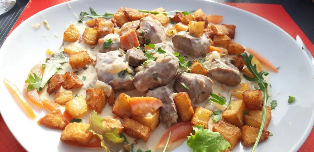 Sauté de Canard Sauce Au Poivre Vert